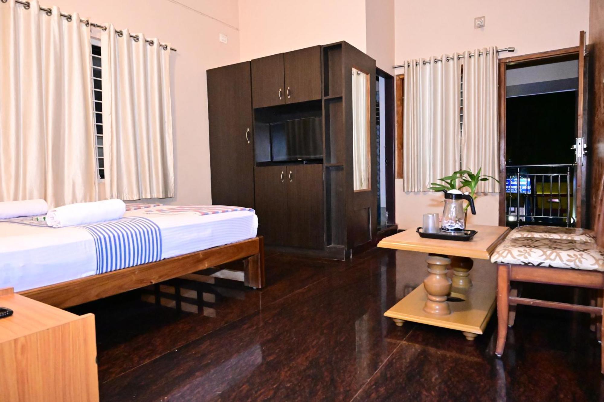 Jaya Paradise Mavalli Exterior photo
