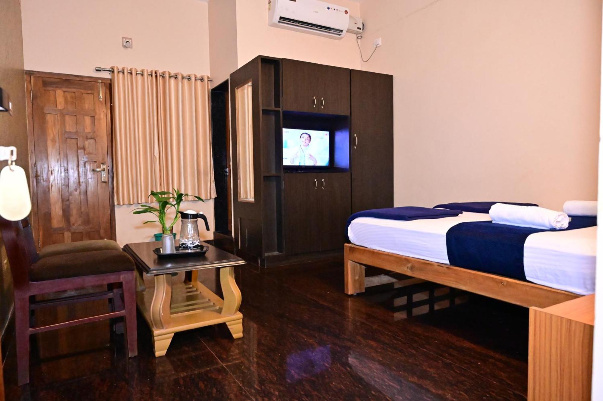 Jaya Paradise Mavalli Exterior photo